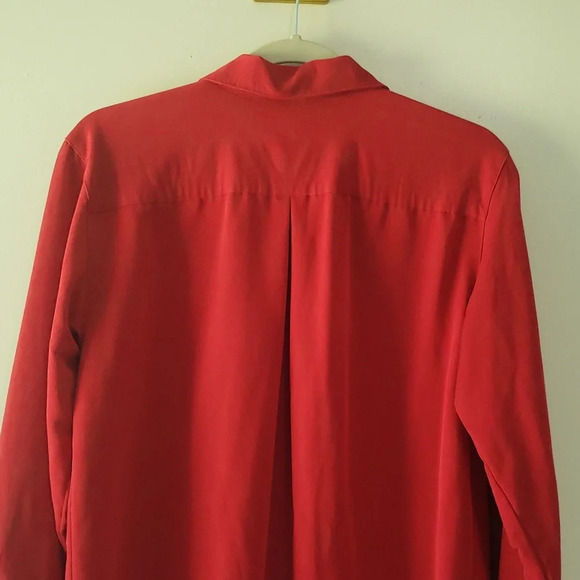 Foxcroft Long Sleeve Button Up Blouse Top Women's 6 Deep Red Quiet Luxury Classy - Picture 5 of 10